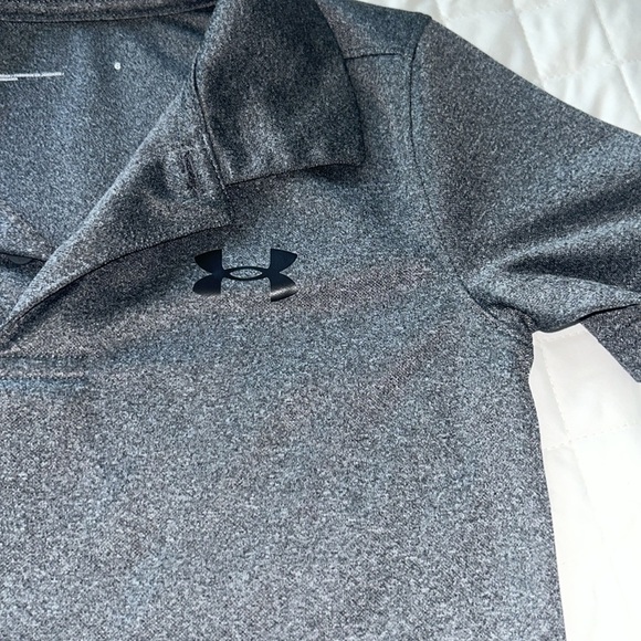 NWOT Boys size 6, smoke-free home - Picture 3 of 4